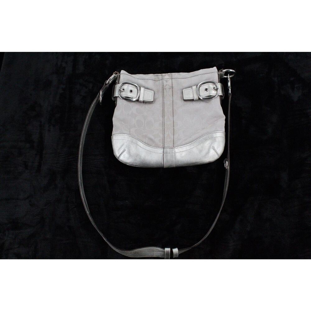 Coach Signature Jacquard Canvas Leather Shoulder Bag F17088 Buckle Silver Y2K - Picture 6 of 10
